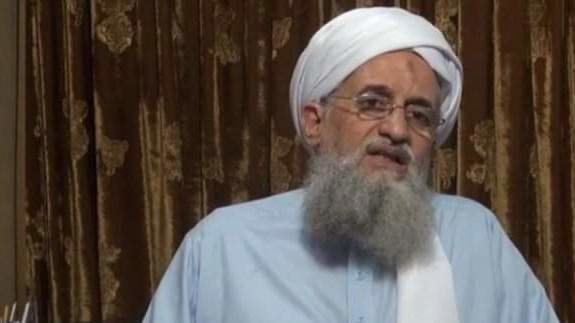 <p> El líder de la banda terrorista Al-Qaeda, Ayman al Zawahiri </p>