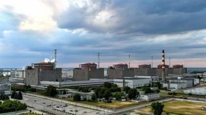 <p> Vista general de la central nuclear de Zaporiyia, en Ucrania - DMYTRO SMOLYENKO / ZUMA PRESS / CONTACTOPHOTO </p>