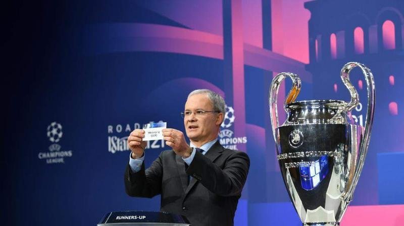 <p> Imagen del sorteo de la Champions League. Europa Press </p>