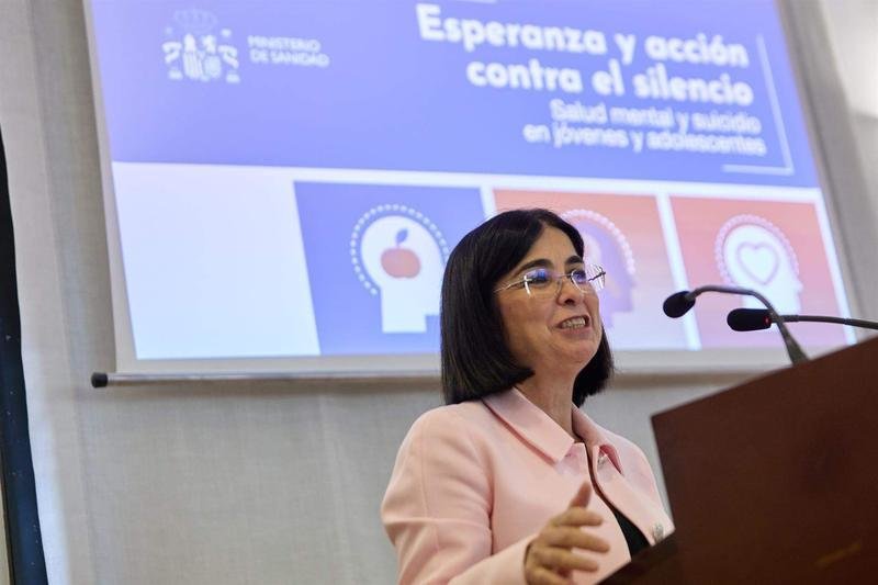 <p> La ministra de Sanidad, Carolina Darias, interviene durante el acto 'Salud Mental y Suicidio en Población Joven y Adolescente' </p>