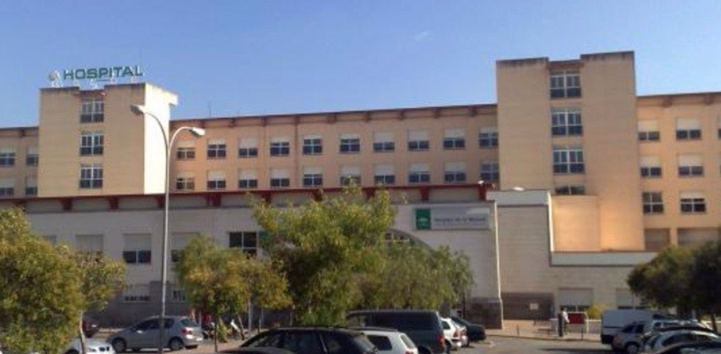  Archivo - Fachada principal del hospital comarcal de Osuna. - PLATAFORMA DE ALCALDES EN DEFENSA DE LA SANIDAD 