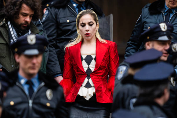  Lady Gaga como Harley Quinn 
