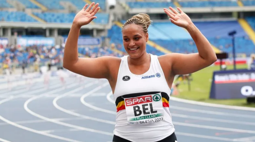  Jolien Boumkwo, campeona de lanzamiento de peso belga, salva a su país en los 100 metros vallaGetty Images 