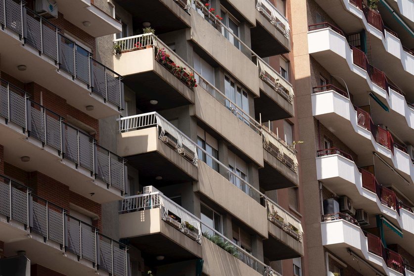  Fachada de un edificio en Barcelona 