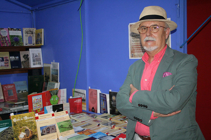 Miguel Galanes en la Feria del Libro de Puertollano 