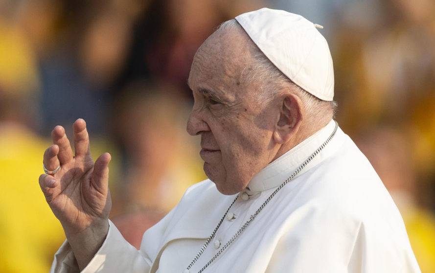  Archivo - Rosario presidido por el Papa Francisco en el santuario de Fátima. - Pedro Correia / Global Imagens/A / Zuma Press / Co 