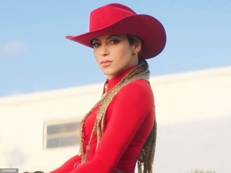  Shakira en el videclip "El Jefe" 