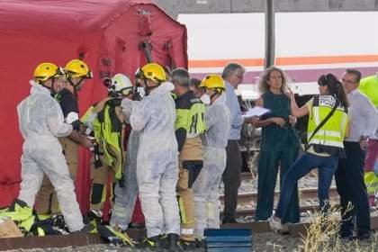  Policía Nacional y UME sacan el cuerpo de Álvaro Prieto del tren en el que fue encontrado 