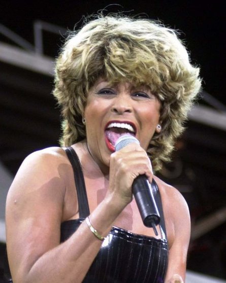  Archivo - La cantante Tina Turner durante un concierto en Hannover 