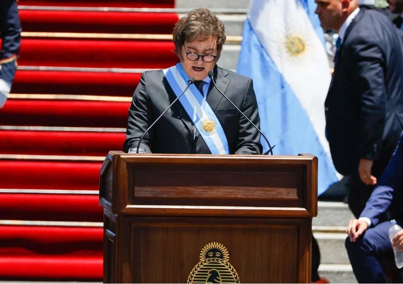  Javier Milei en su jura como presidente 