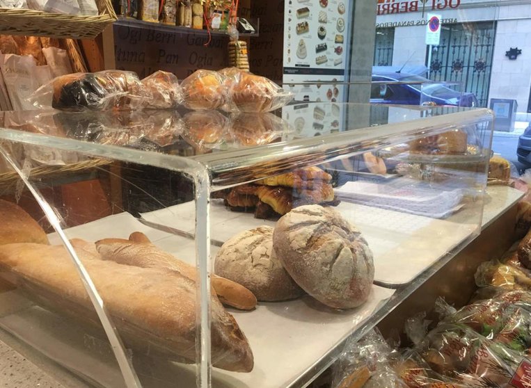  Archivo - Productos de panadería en un establecimiento de San Sebastián - AYUNTAMIENTO DONOSTIA - Archivo 