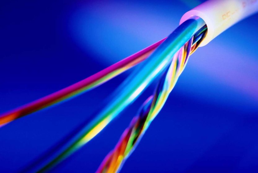  Archivo - Cable de fibra óptica - TELEFÓNICA - Archivo 