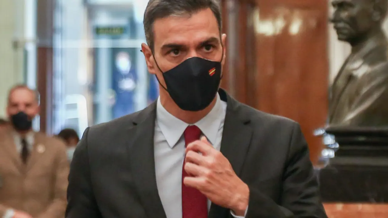  El presidente del Gobierno, Pedro S&aacute;nchez, a su llegada a la segunda parte del pleno de Debate de totalidad del Proyecto de Ley de Presupuestos Generales del Estado para el a&ntilde;o 2021. - EUROPA PRESS/R.Rubio.POOL - Europa Press 