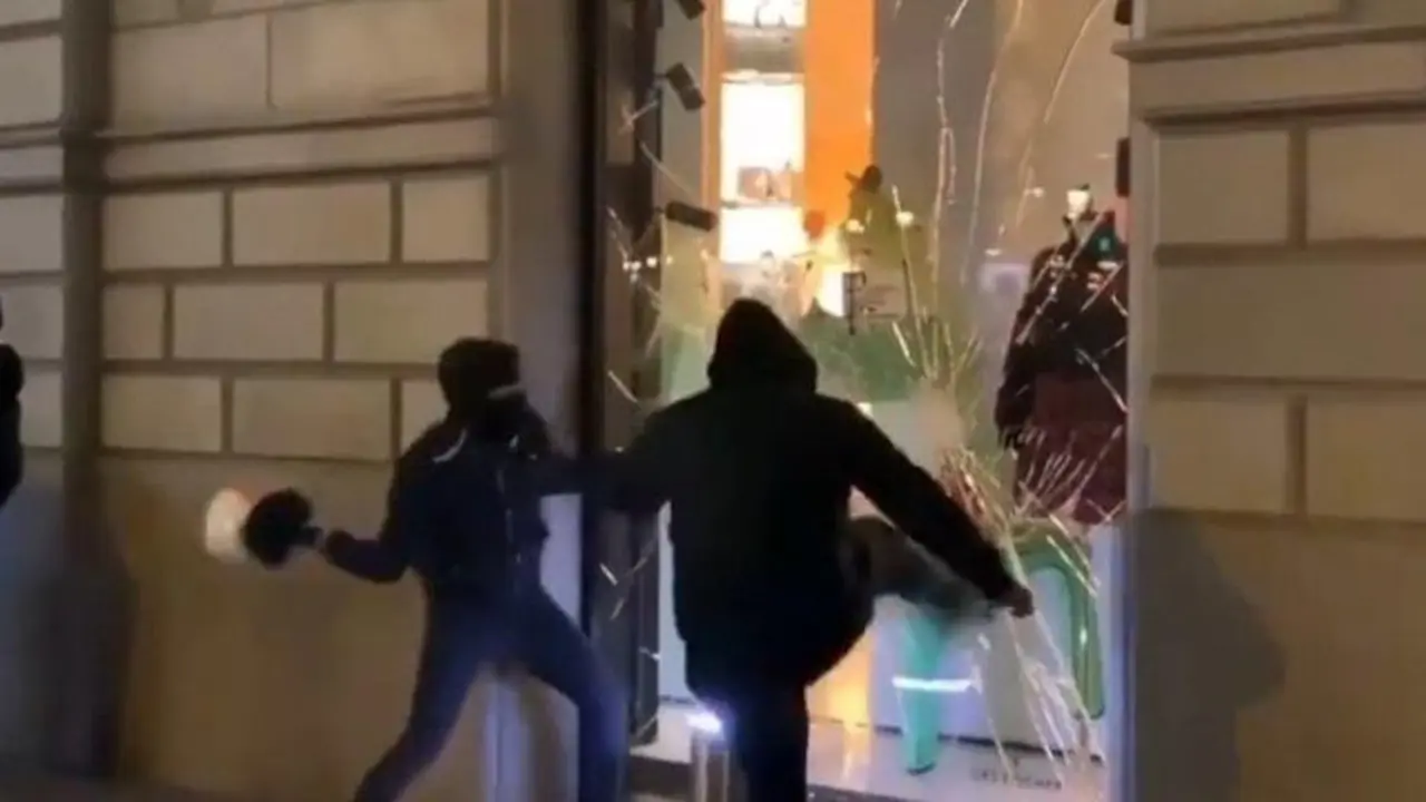  Asalto a Tienda | @MMContest&iacute; 