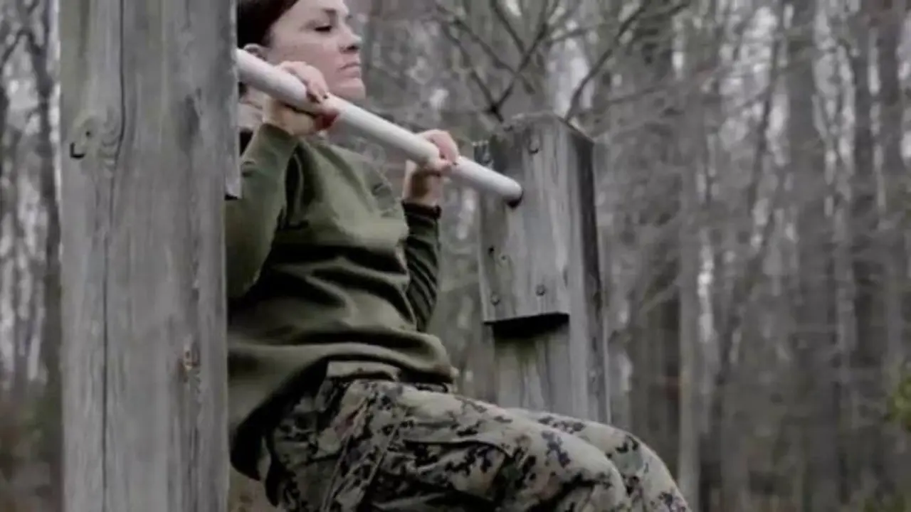  Luc&iacute;a en un v&iacute;deo 