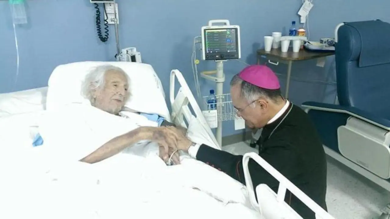  ernesto-caardenal-hospital-nuncio-nicaragua 