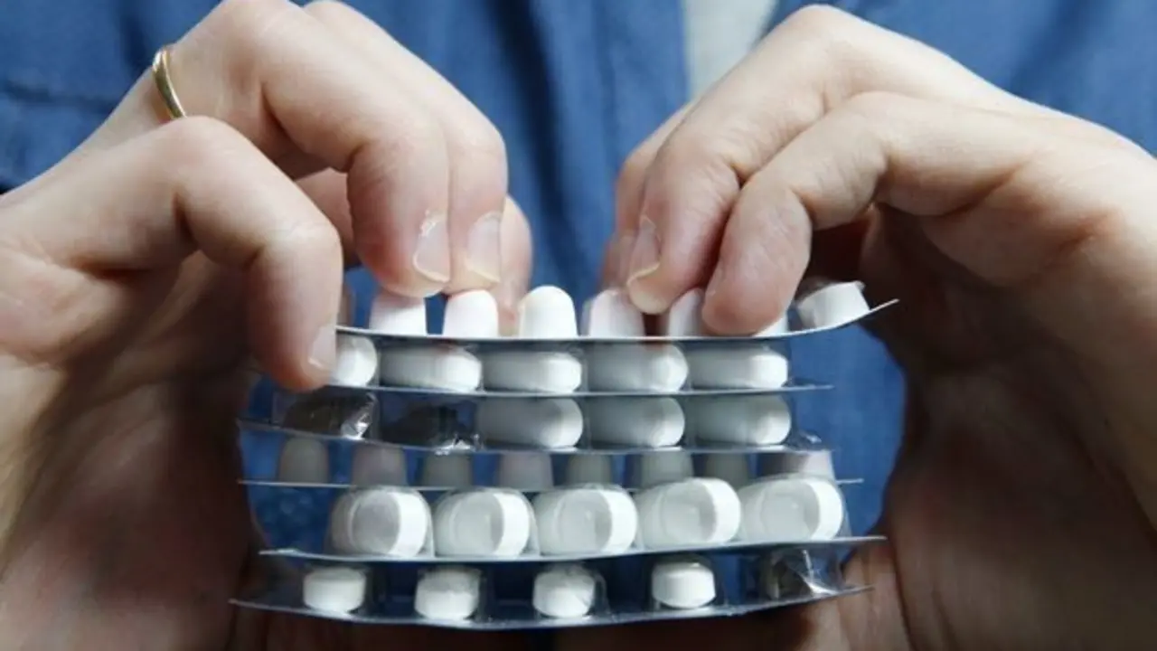  Medicamentos - CBN imagen de archivo 