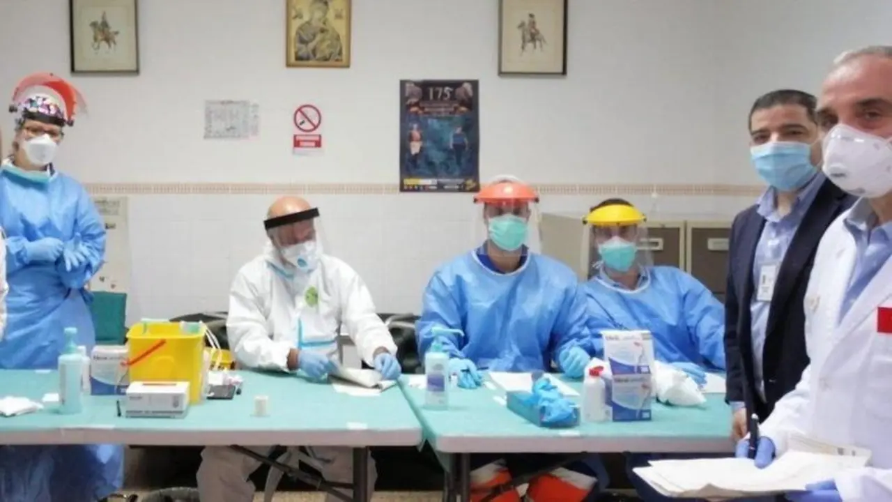  Sanitarios en el Reina Sof&iacute;a 