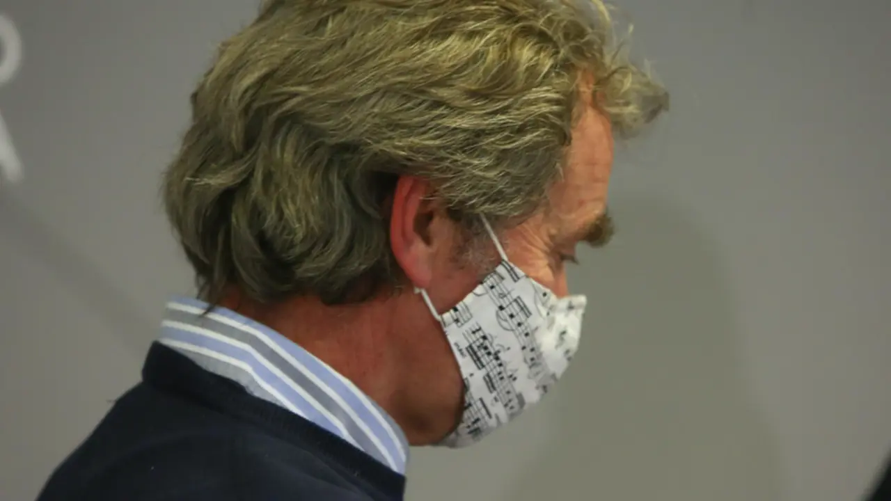  El director del Centro de Coordinaci&oacute;n de Alertas y Emergencias Sanitarias (CCAES), Fernando Sim&oacute;n a su salida de la rueda de prensa convocada ante los medios de comunicaci&oacute;n en el Ministerio de Sanidad, Madrid, (Espa&ntilde;a), a 21 de enero de 2021. - EUROPA PRESS/R.Rubio.POOL - Europa Press 