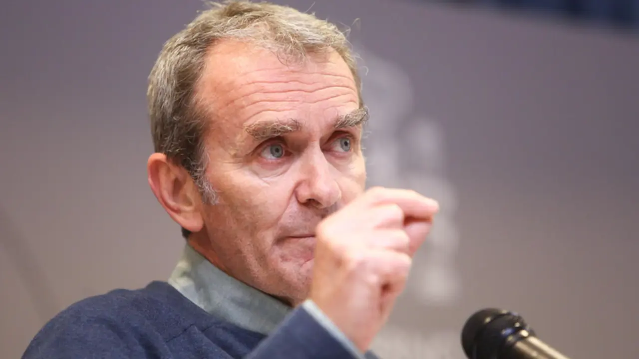  El director del Centro de Coordinaci&oacute;n de Alertas y Emergencias Sanitarias (CCAES), Fernando Sim&oacute;n, ofrece una rueda de prensa para informar sobre el estado de la pandemia por COVID-19, en Madrid (Espa&ntilde;a), a 1 de marzo de 2021. - EUROPA PRESS/R.Rubio.POOL - Europa Press 