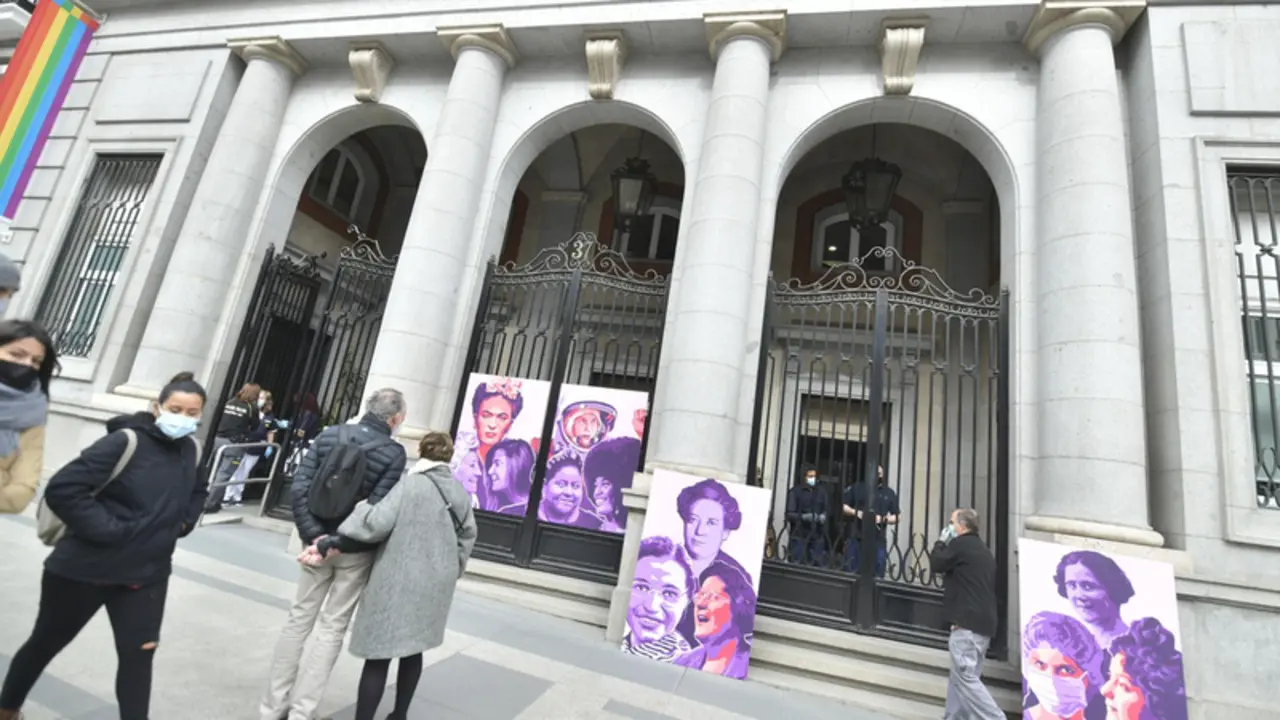  Mural homenaje por el 8M en el Ministerio de Igualdad. - MINISTERIO DE IGUALDAD 