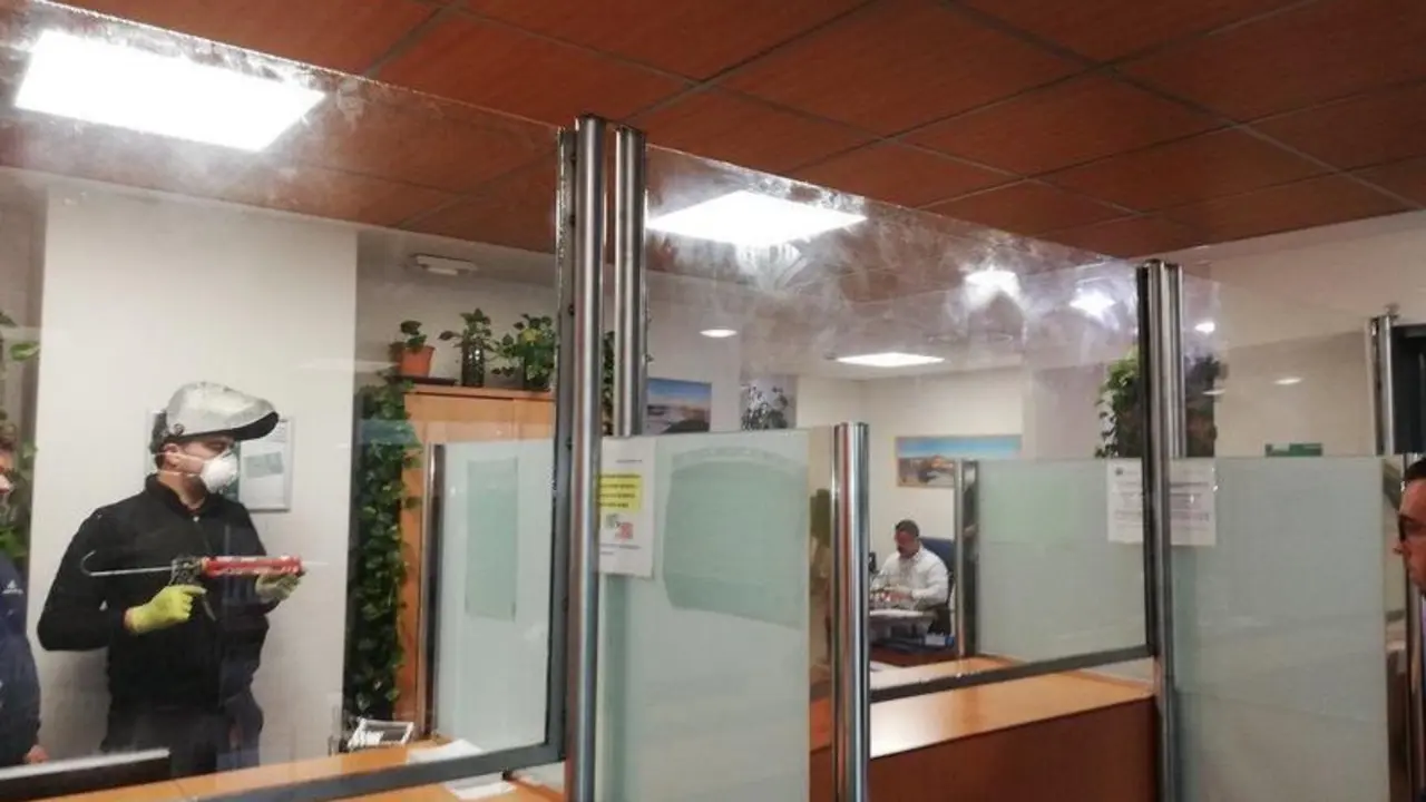  Mamparas en urgencias adultos 