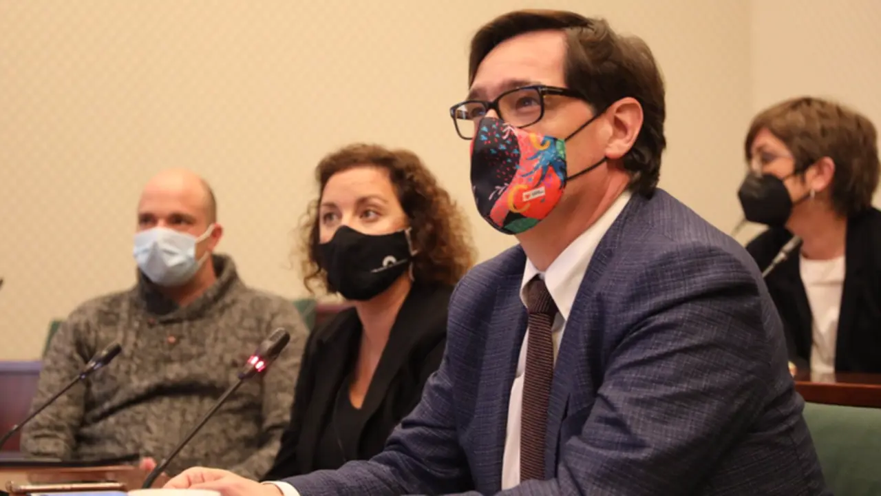  Salvador Illa preside una reuni&oacute;n presencial y telem&aacute;tica del grupo socialista en el Parlament. - PSC 