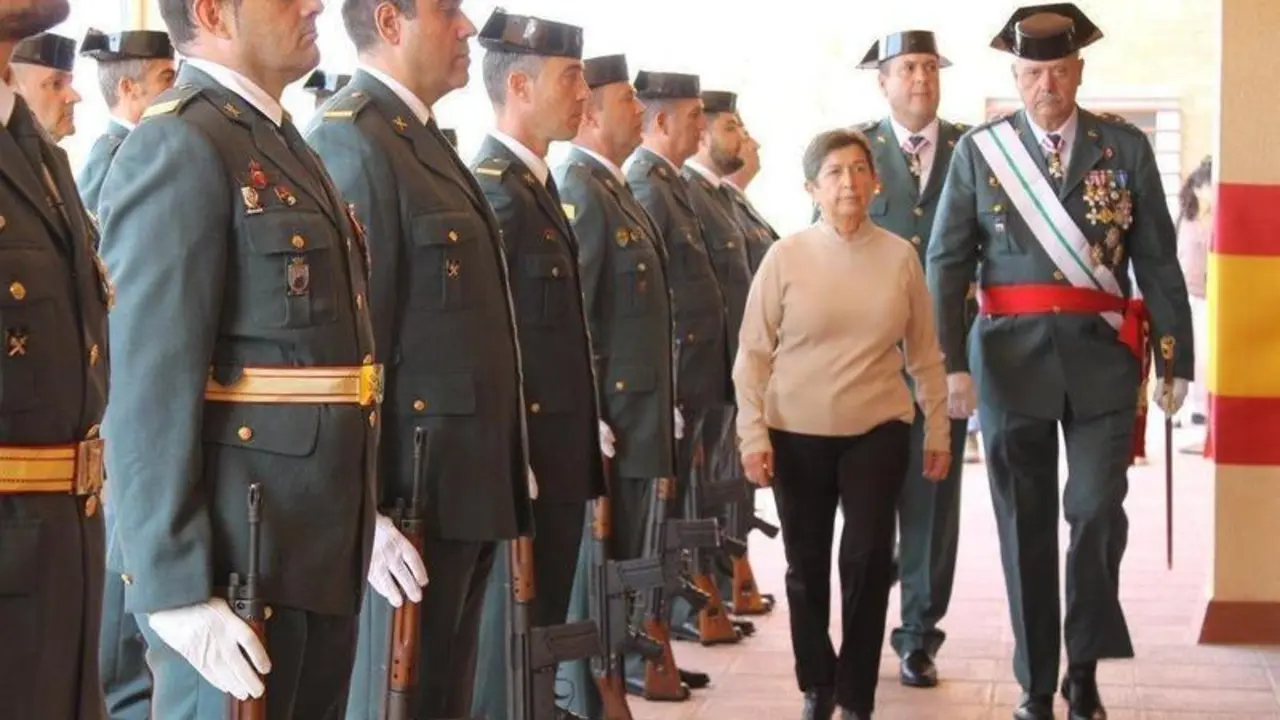  Archivo - La delegada del Gobierno en Catalu&ntilde;a, Teresa Cunillera, y el jefe de la Guardia Civil en la S&eacute;ptima Zona, Pedro Garrido, en la celebraci&oacute;n de la Patrona del cuerpo en Lleida, en un acto en octubre de 2019 - SUBDELEGACI&Oacute;N DEL GOBIERNO EN LLEIDA - Archivo 