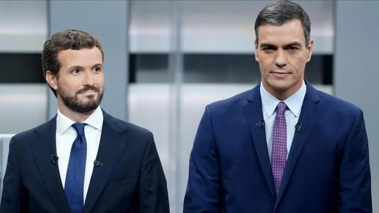  Pablo casado (izq.) y Pedro S&aacute;nchez (der.) 