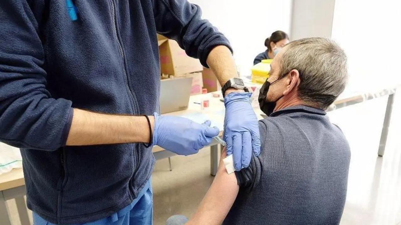 Vacunaci&oacute;n. // EP