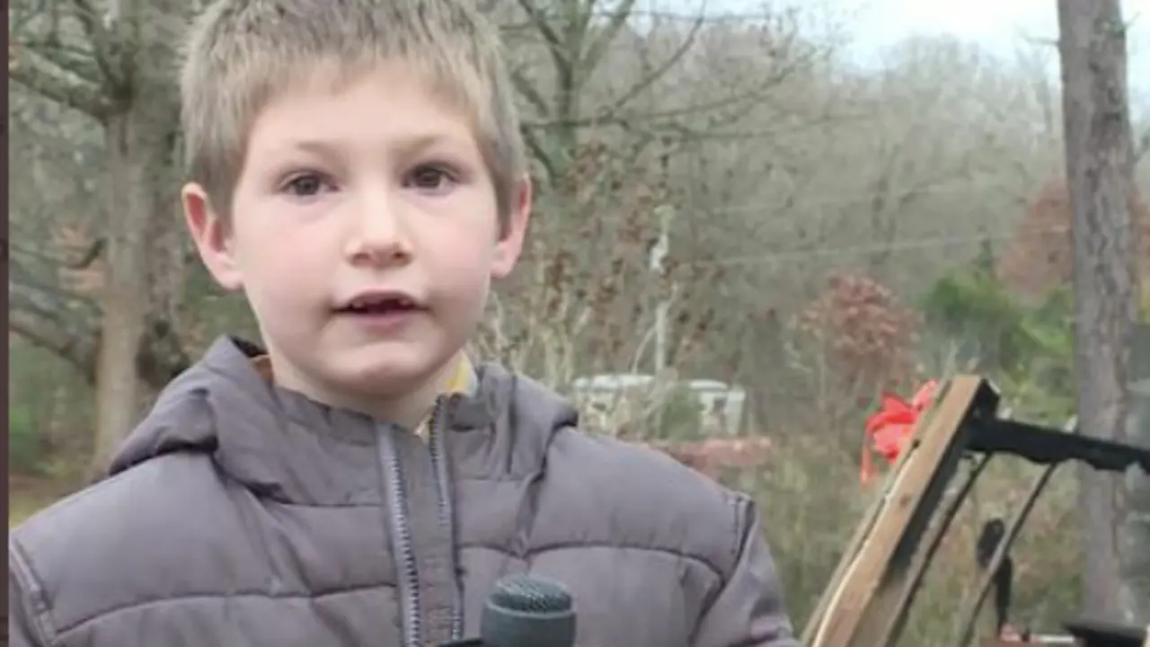  El hijo de los Davidson, v&iacute;a Twitter: @remyvibesblogng 