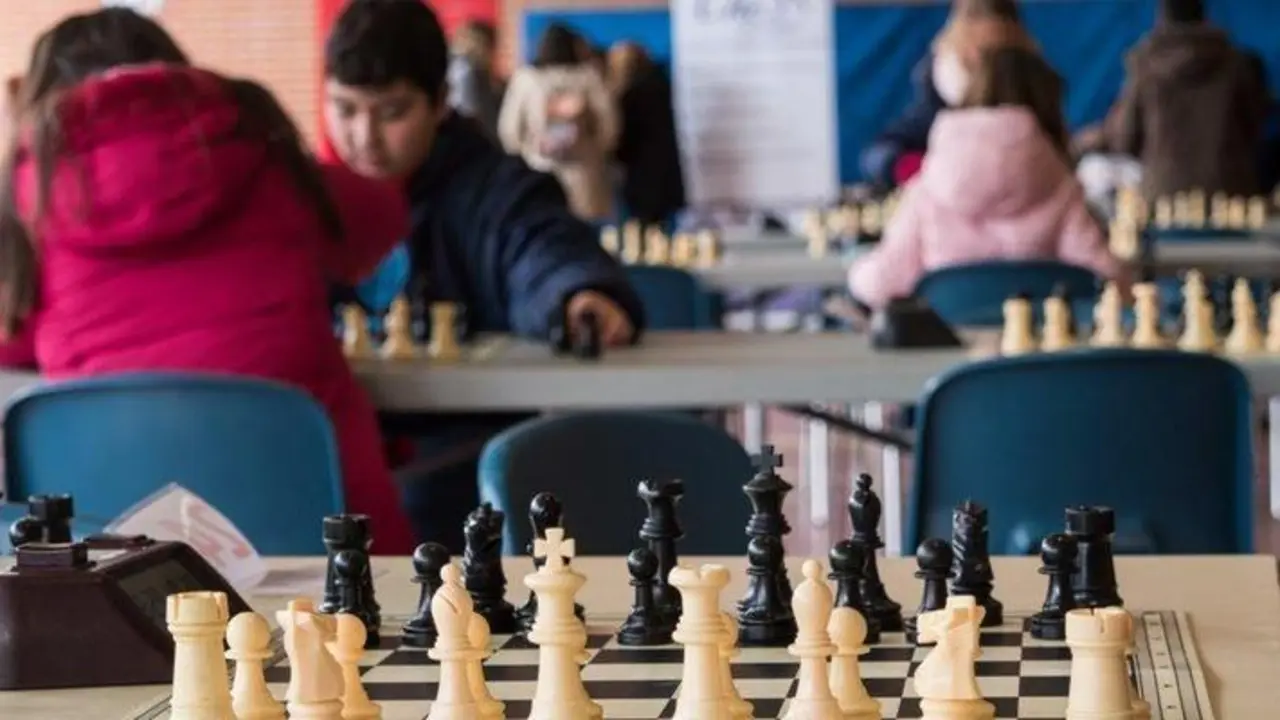  J&oacute;venes ajedrecistas ciegos participar&aacute;n en clases para aprender nuevas t&eacute;cnicas en Benidorm. 