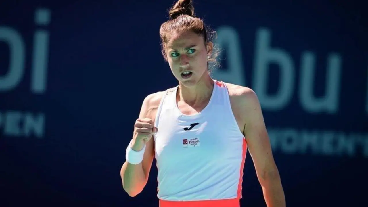  Sara Sorribes festejando un punto 