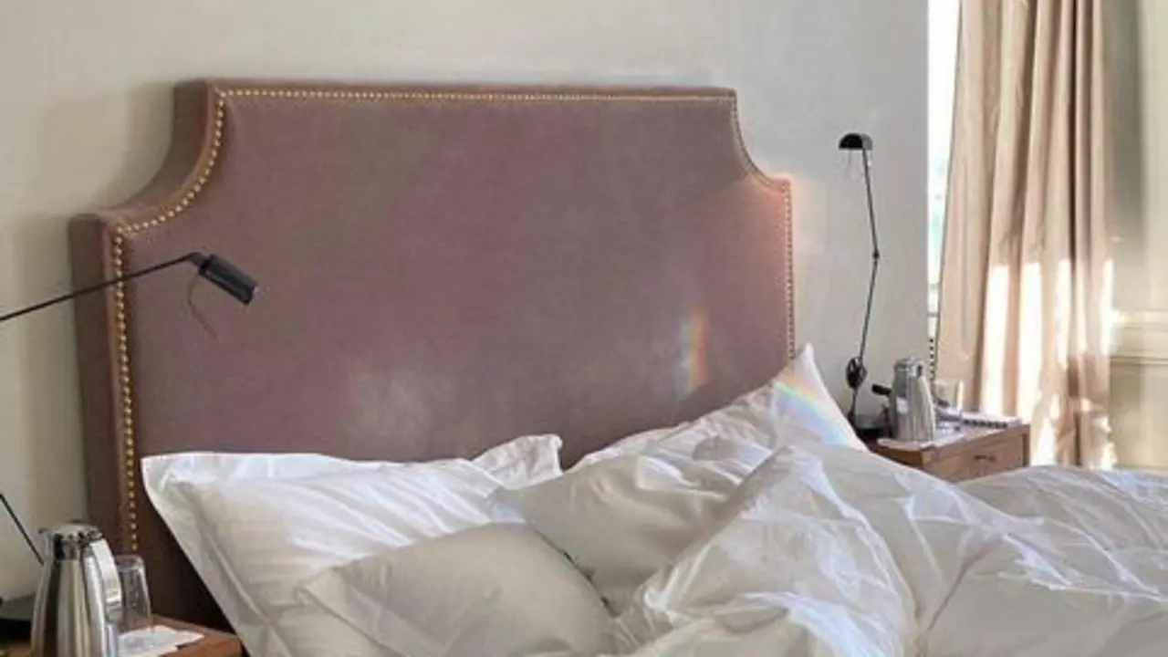  b8310def-c892-4876-a81d-78a68b5617d3 