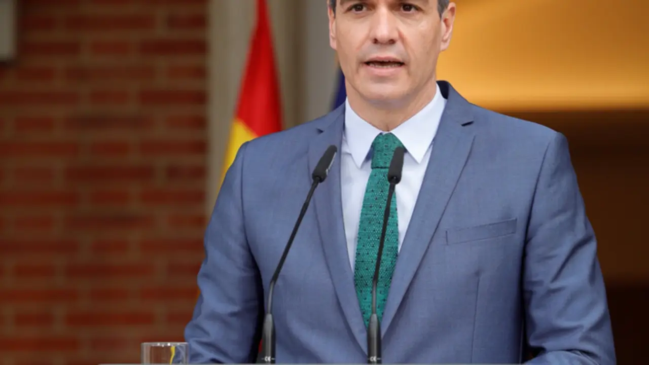  El presidente del Gobierno, Pedro S&aacute;nchez, comparece ante los medios para informar sobre los cambios en el Ejecutivo, en Madrid (Espa&ntilde;a), a 30 de marzo de 2021. La salida del vicepresidente segundo del Gobierno ha provocado la llegada tanto de una nueva v - EUROPA PRESS/J. Hell&iacute;n. POOL - Europa Press 
