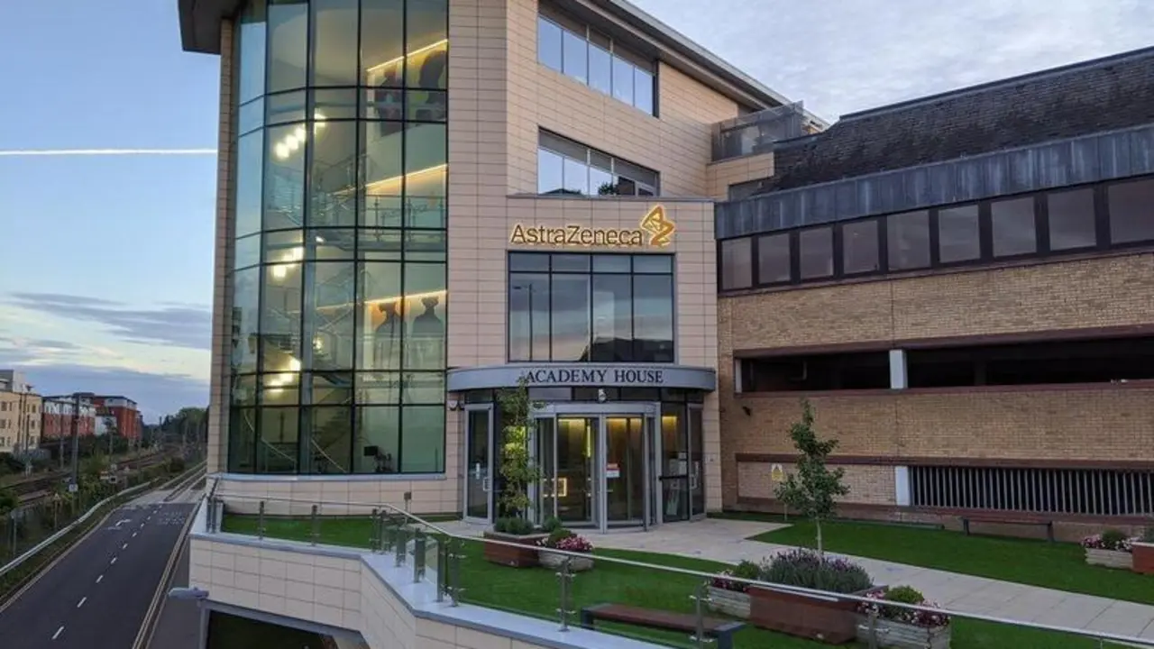  AstraZeneca_HQ_in_Cambridge_UK 