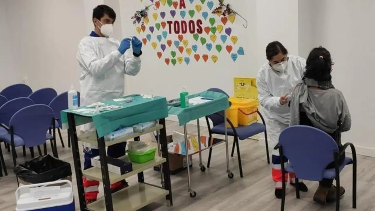  Vacunaci&oacute;n en un centro de salud de Andaluc&iacute;a. 