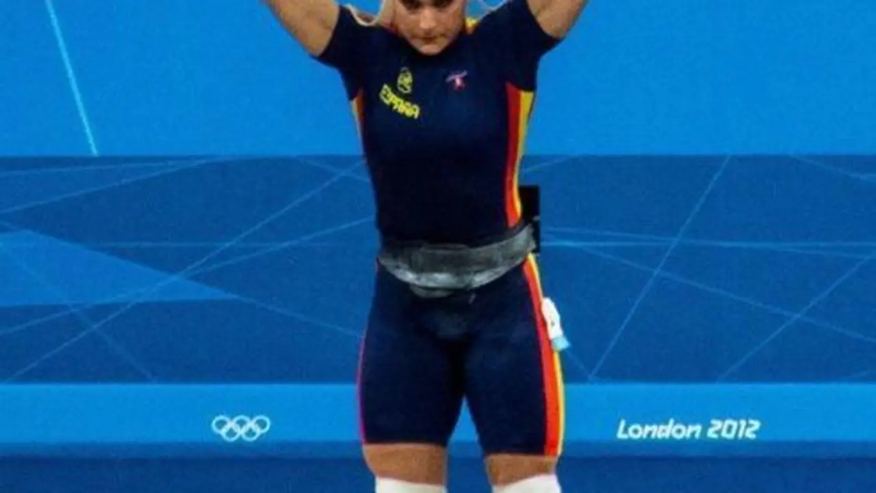  Lidia_Valent&iacute;n_2012b_(cropped) 