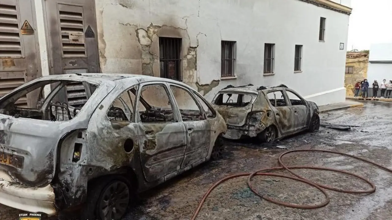  Imagen del incendio en Chiclana de la Frontera 