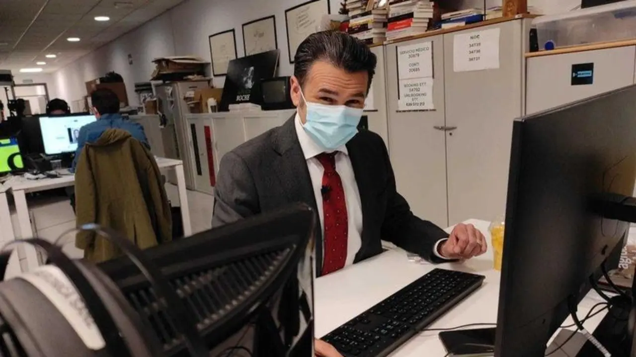  I&ntilde;aki L&oacute;pez, en Twitter: @SextaNocheTV 