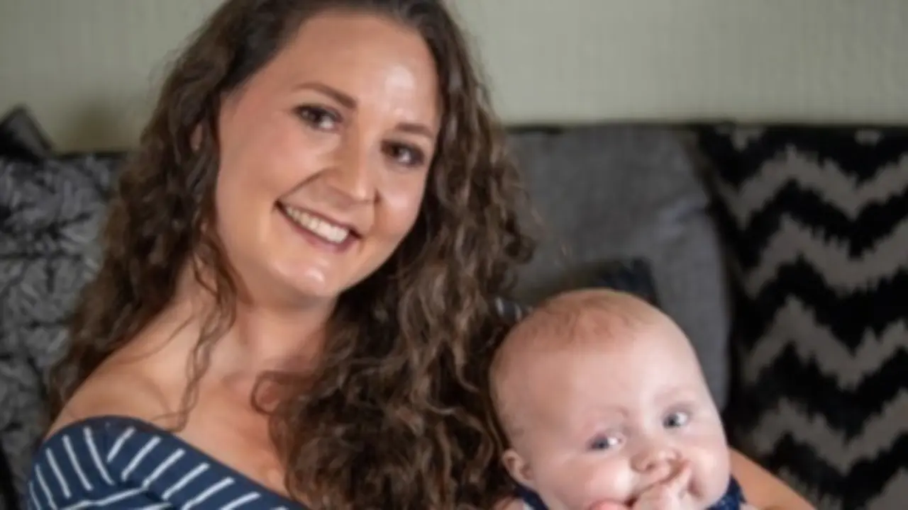  Rosie y su beb&eacute;, SWNS 