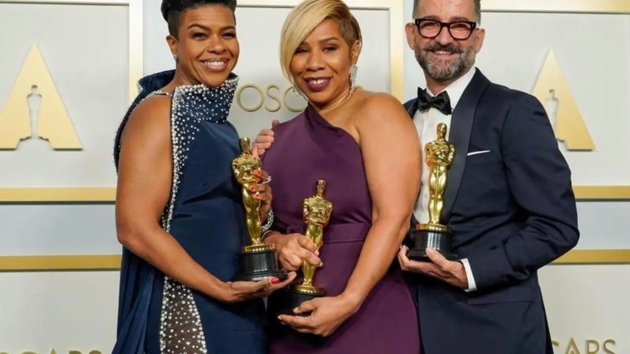  Sergio L&oacute;pez-Rivera junto a Mia Neal y Jamika | @Fotogramas-Cine 