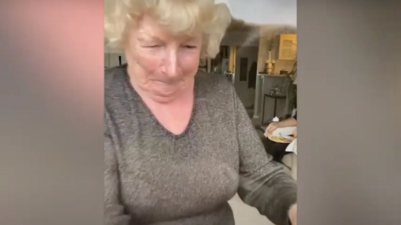  Captura del v&iacute;deo de @angelinabourke55 