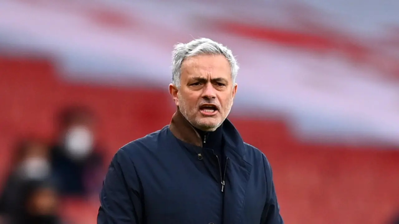  Archivo - 14 March 2021, United Kingdom, London: Tottenham Hotspur manager Jose Mourinho stands on the touchline during the English Premier League soccer match between Arsenal and Tottenham Hotspur at Emirates Stadium. Photo: Dan Mullan/PA Wire/dpa - Dan Mullan/PA Wire/dpa - Archivo 