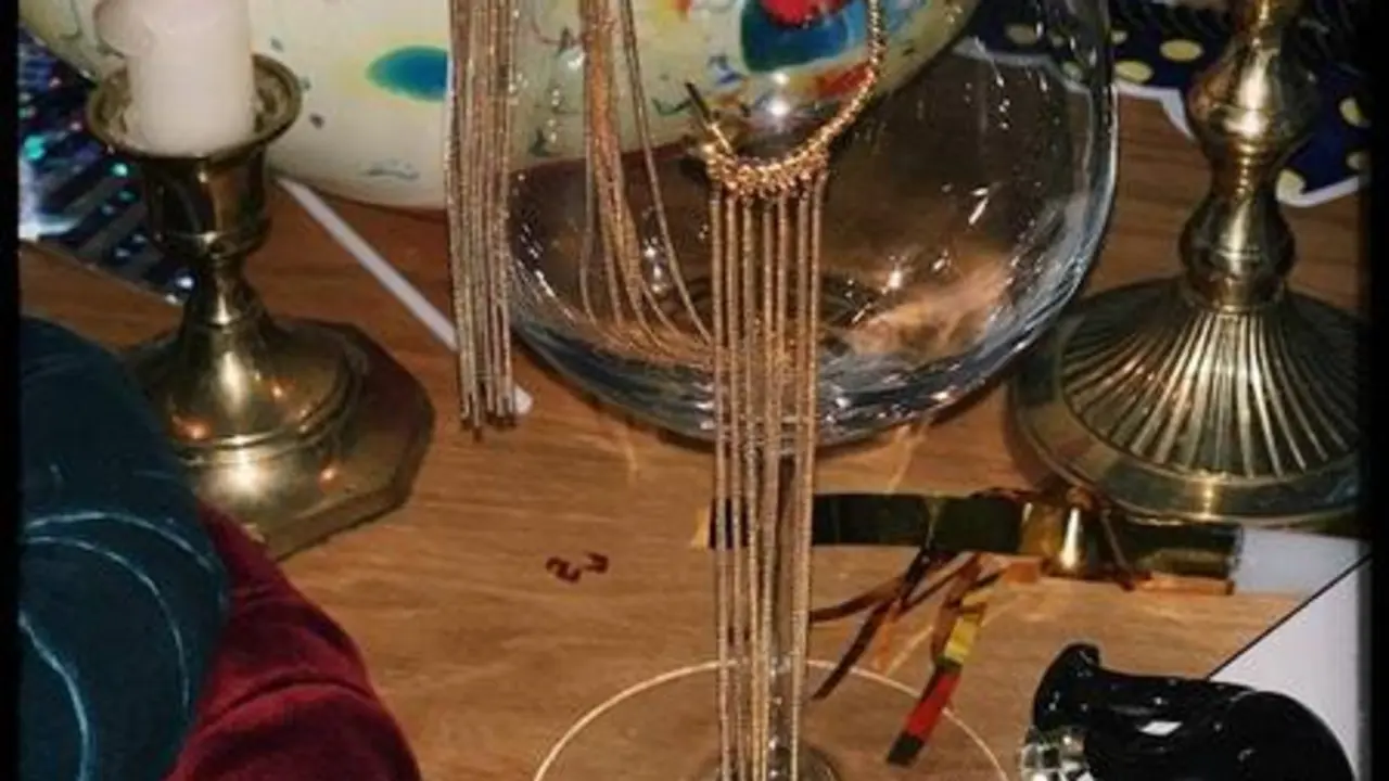 98BC110D-5FC9-4FBB-B05C-37C3AC2C5263