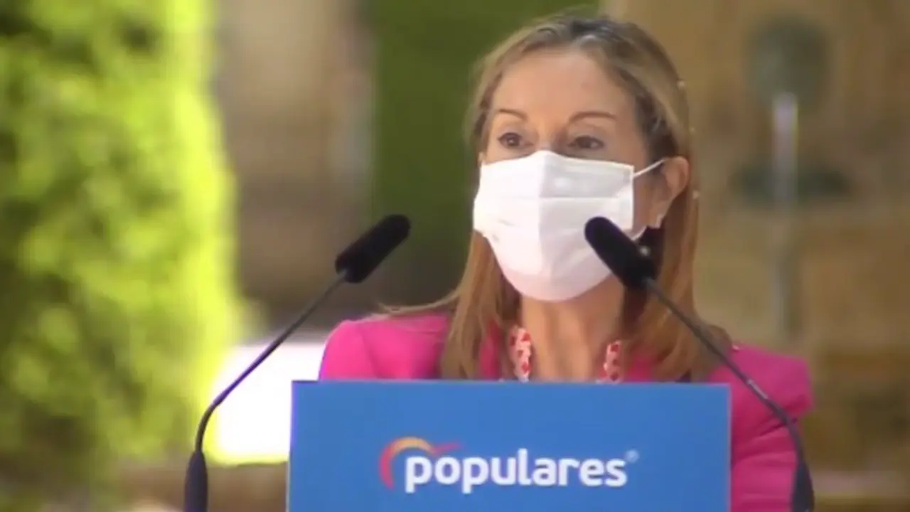  La vicesecretaria de Pol&iacute;tica Social del PP, Ana Pastor, en su intervenci&oacute;n en Lorca - EUROPA PRESS 