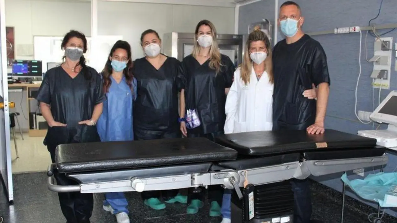  Equipo profesional del Hospital Axarqu&iacute;a que ha registrado la primera donaci&oacute;n a coraz&oacute;n parado / Junta de Andaluc&iacute;a 