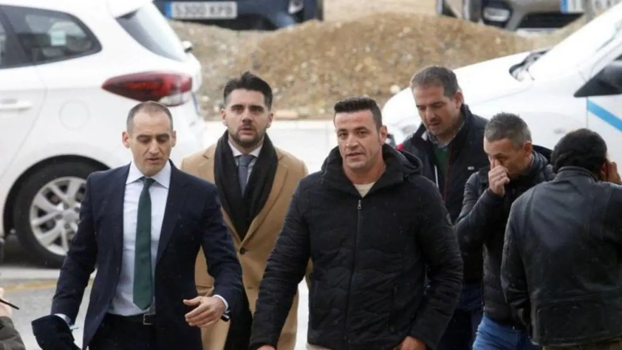  El due&ntilde;o de la finca donde muri&oacute; Julen, David Serrano, declarado insolvente por el impago de los 50 euros mensuales / EUROPA PRESS 