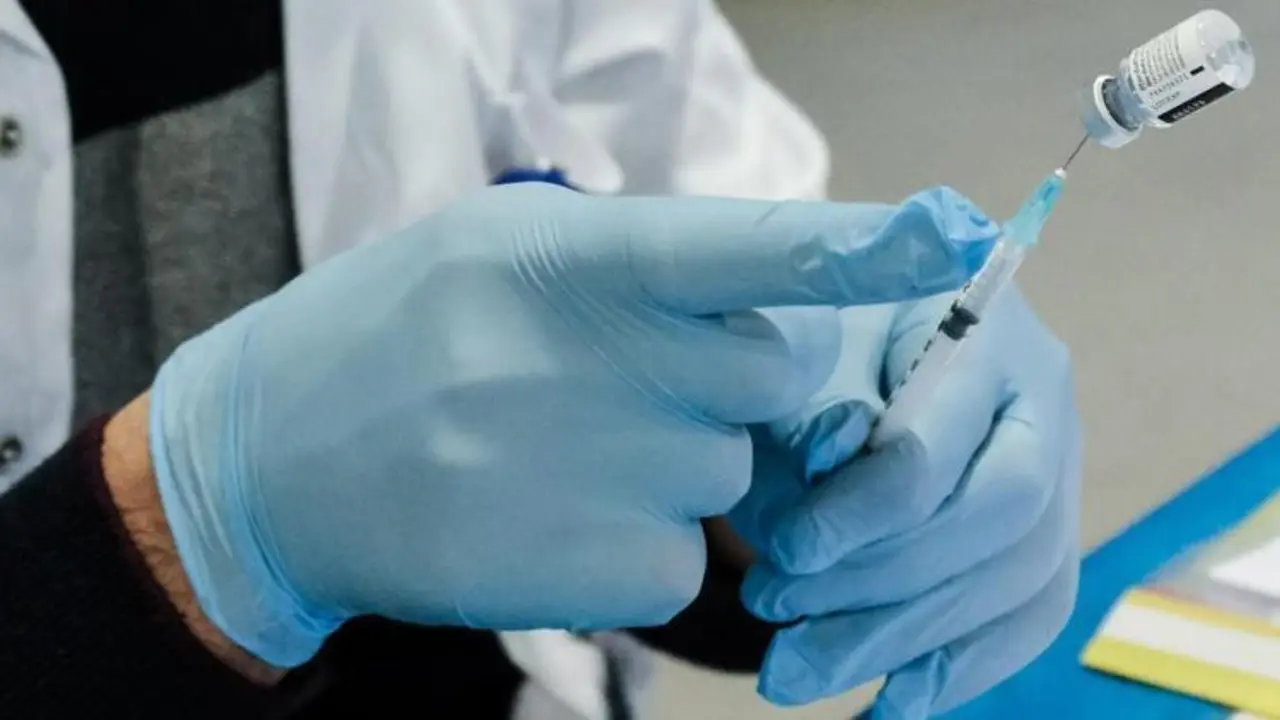  El 70% de la poblaci&oacute;n catalana podr&iacute;a estar vacunada en julio / EUROPA PRESS 