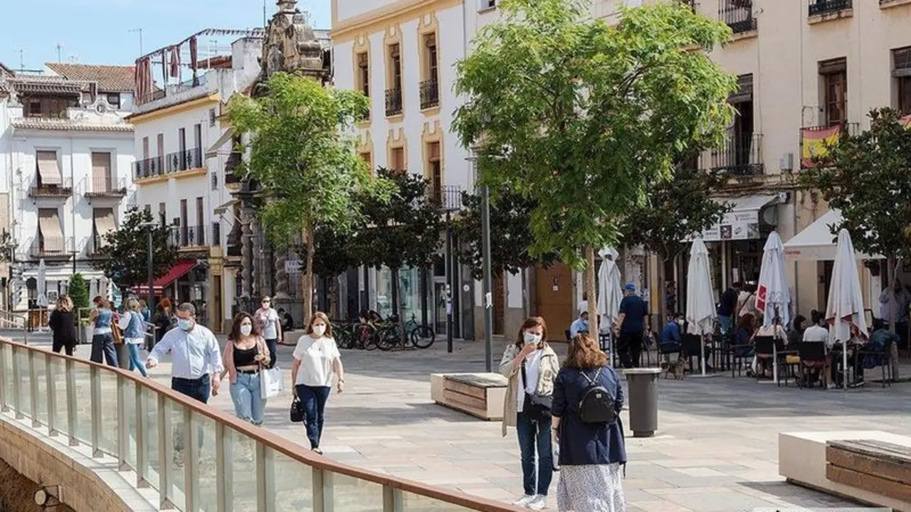  Ambiente en la Calle Capitulares / Pilar Gázquez. 